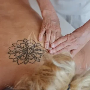 Masaje Terapéutico de Espalda y Reflexología